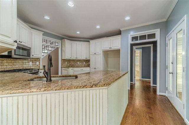 395 Amberbrook Circle, Grayson, GA 30017