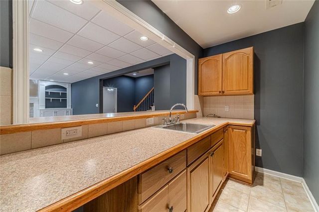 395 Amberbrook Circle, Grayson, GA 30017