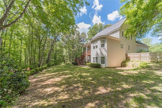 395 Amberbrook Circle, Grayson, GA 30017