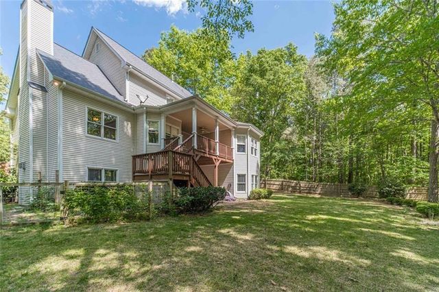 395 Amberbrook Circle, Grayson, GA 30017