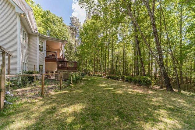 395 Amberbrook Circle, Grayson, GA 30017