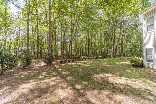 395 Amberbrook Circle, Grayson, GA 30017