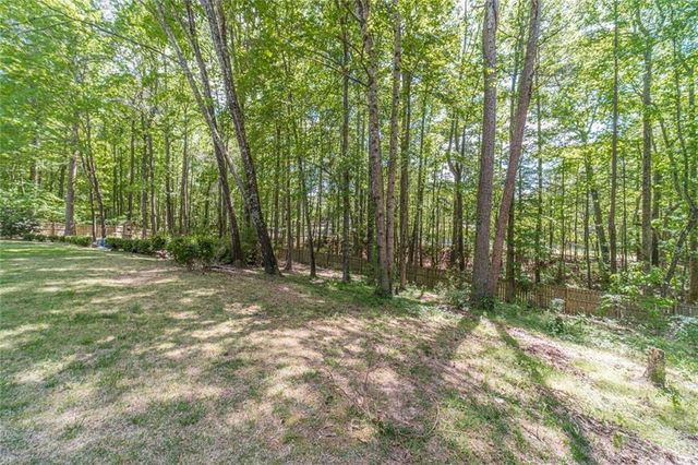 395 Amberbrook Circle, Grayson, GA 30017