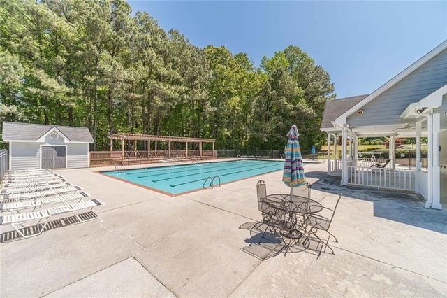 395 Amberbrook Circle, Grayson, GA 30017