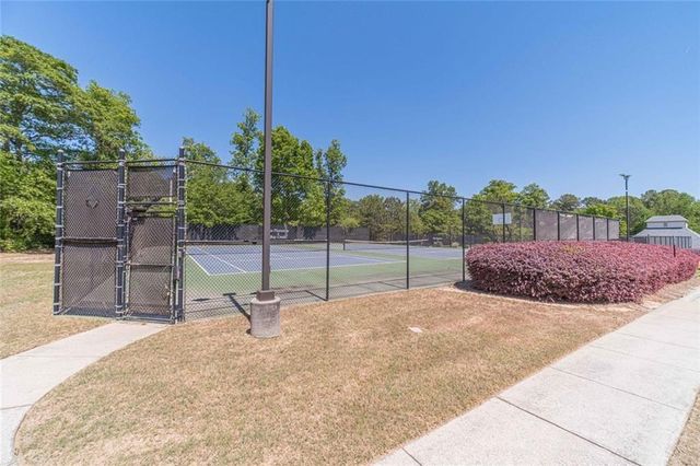 395 Amberbrook Circle, Grayson, GA 30017