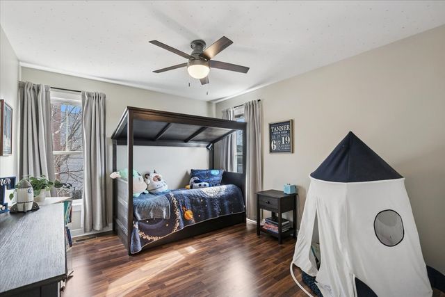 1571 Amos Bennett Street, Grayslake, IL 60030