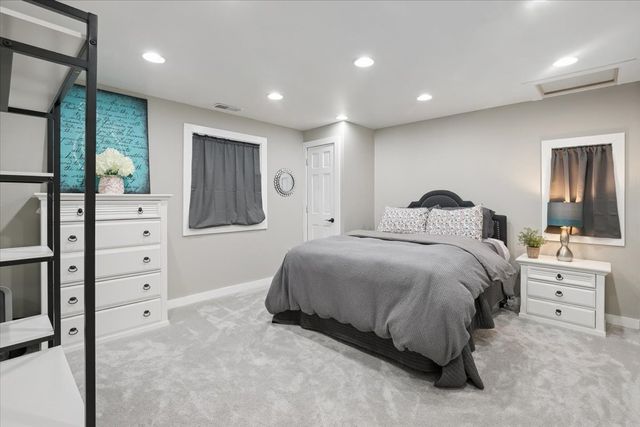 1571 Amos Bennett Street, Grayslake, IL 60030