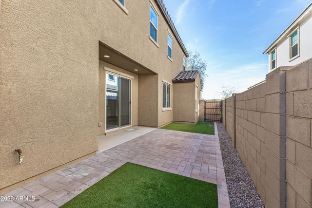 2042 W Lariat Lane, Phoenix, AZ 85085