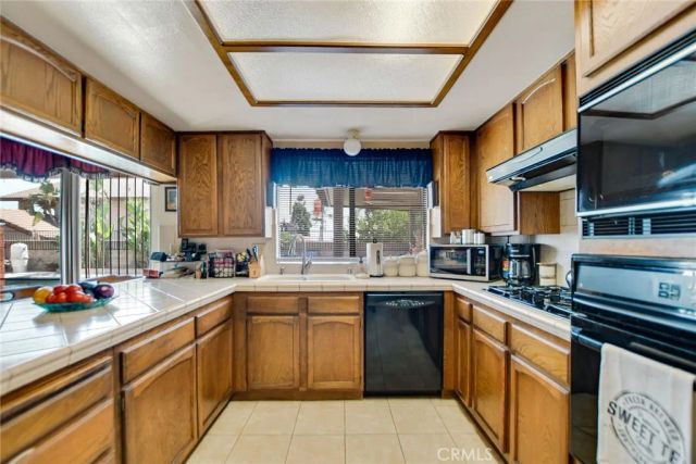 2855 Piedmont Drive, Highland, CA 92346