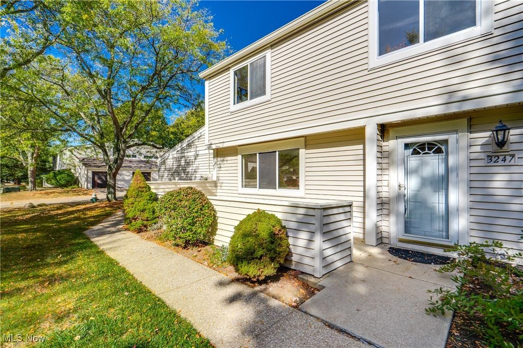 3247 Bay Landing Drive 31, Westlake, OH 44145