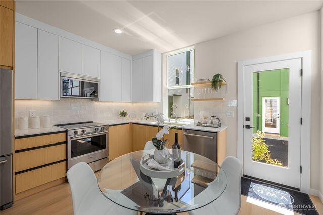 2805 S Charles Street S, Seattle, WA 98144