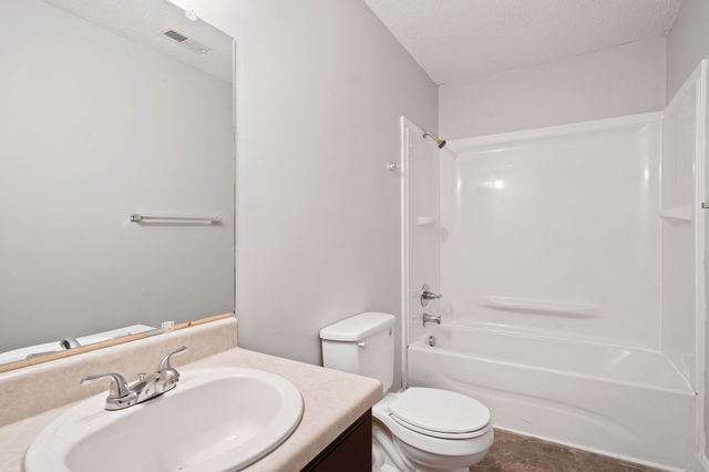 331 Randell Dr Apt E, Clarksville, TN 37042