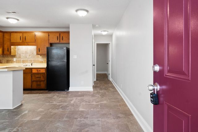 331 Randell Dr Apt E, Clarksville, TN 37042