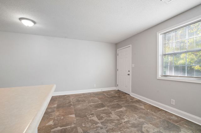 331 Randell Dr Apt E, Clarksville, TN 37042