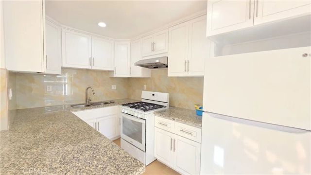 1140 N Park Avenue, Pomona, CA 91768