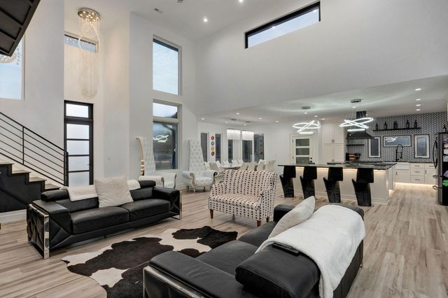 4744 Pine Haven Road, Nixa, MO 65714