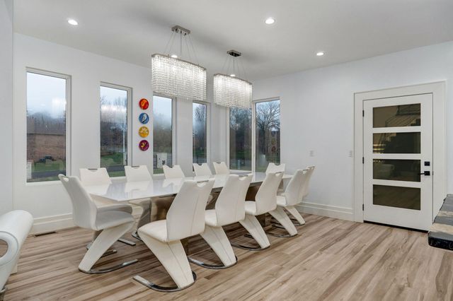 4744 Pine Haven Road, Nixa, MO 65714