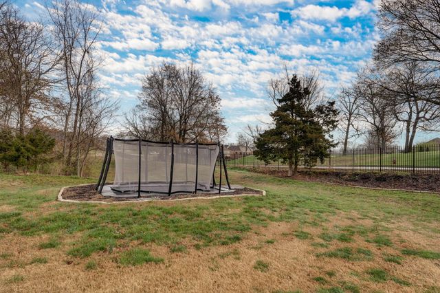 4744 Pine Haven Road, Nixa, MO 65714