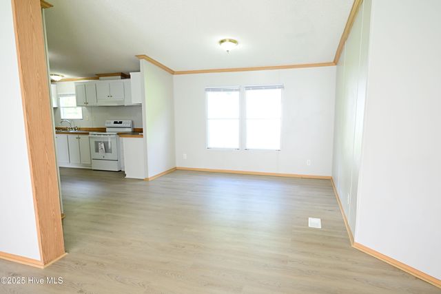 242 Old Timber Road, Jacksonville, NC 28540