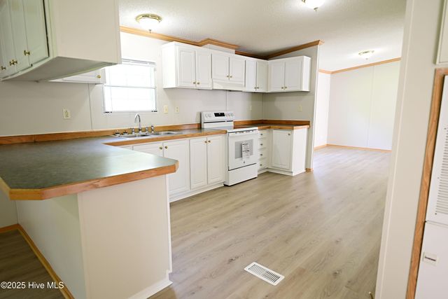 242 Old Timber Road, Jacksonville, NC 28540