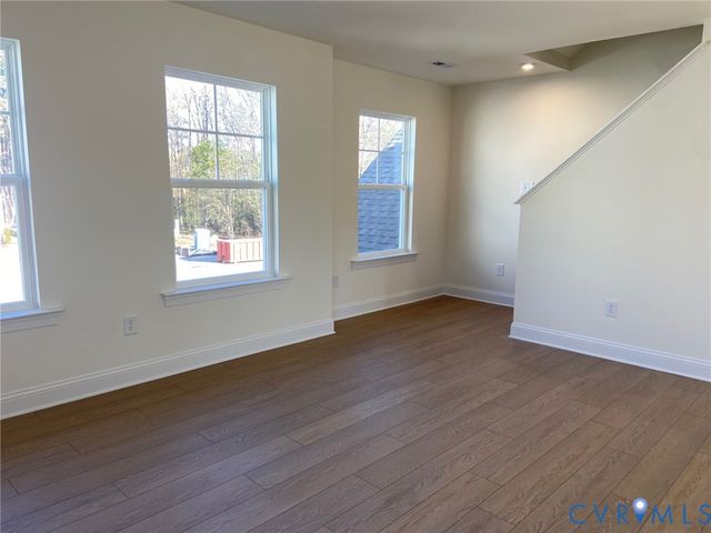 2509 Forget Me Not Ln, Glen Allen, VA 23060