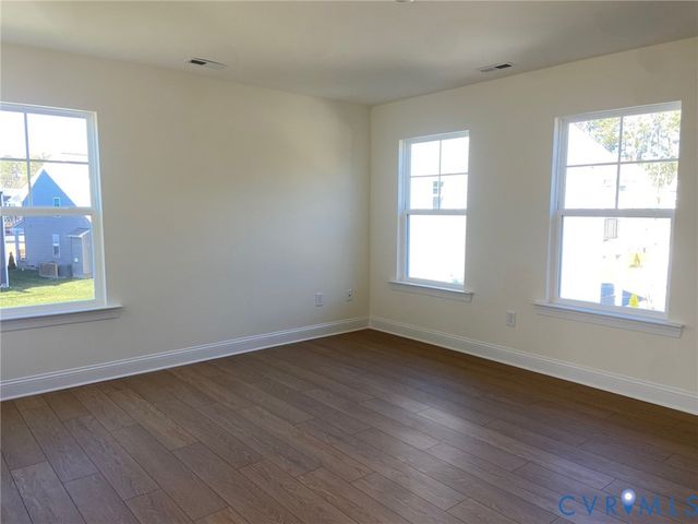 2509 Forget Me Not Ln, Glen Allen, VA 23060