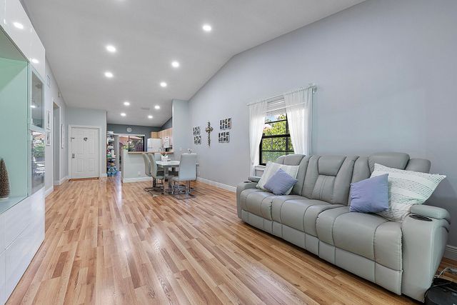 3839 Coco Loba Lane, Boynton Beach, FL 33436