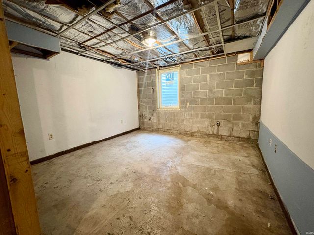 1807 W 450 S, Lafayette, IN 47909