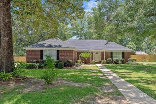 184 Robbins Boulevard, Daphne, AL 36526