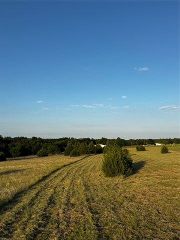 5656 County Road 1094, Celeste, TX 75423