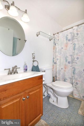 25 WALNUT MILL LN, Cleona, PA 17042