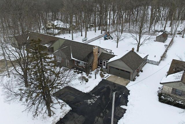 3140 State Road 164, Slinger, WI 53086