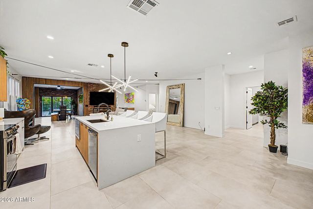 2336 N 28TH Place, Phoenix, AZ 85008