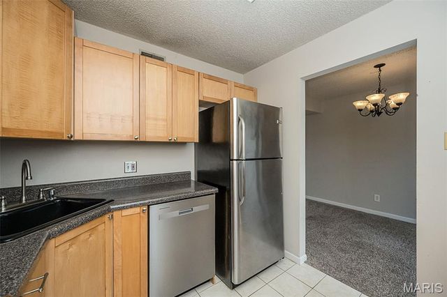 9122 Eager Road, Brentwood, MO 63144
