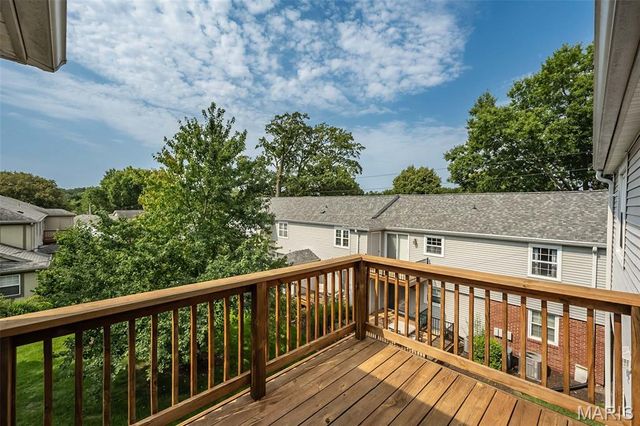 9122 Eager Road, Brentwood, MO 63144