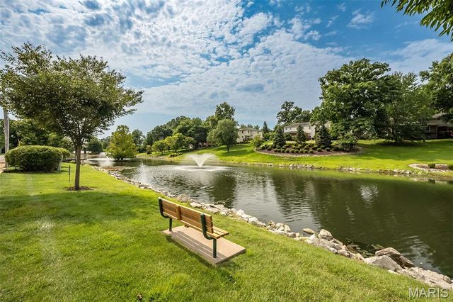 9122 Eager Road, Brentwood, MO 63144