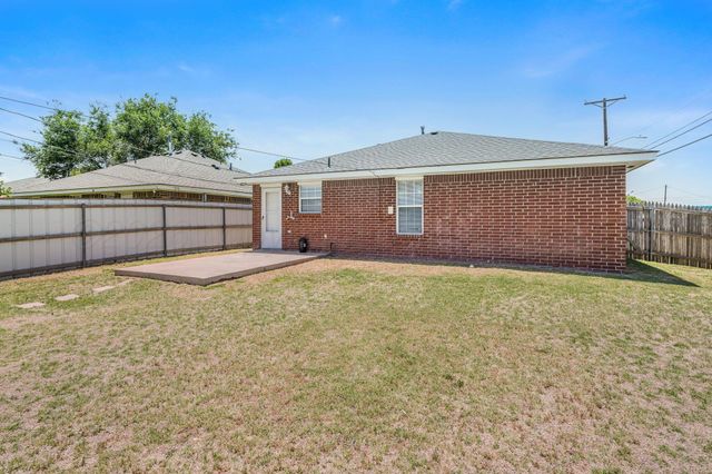 2701 SOARING EAGLE Drive, Amarillo, TX 79103