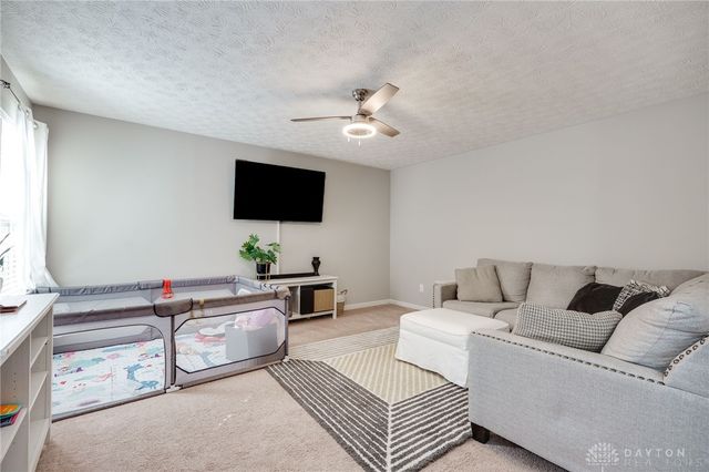 4330 Coach Light Trail, Dayton, OH 45424