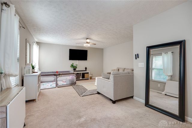 4330 Coach Light Trail, Dayton, OH 45424