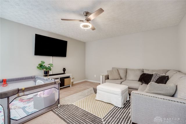 4330 Coach Light Trail, Dayton, OH 45424