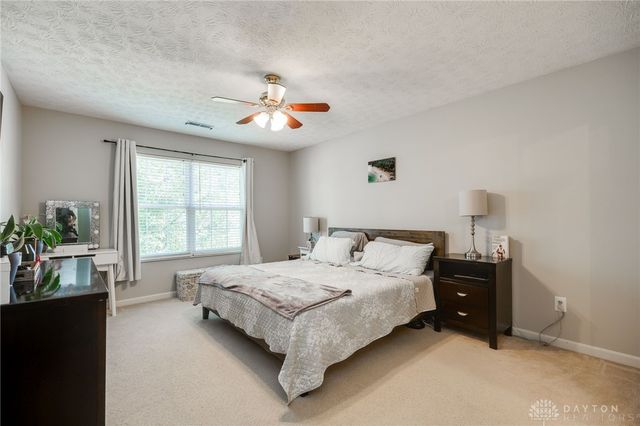 4330 Coach Light Trail, Dayton, OH 45424