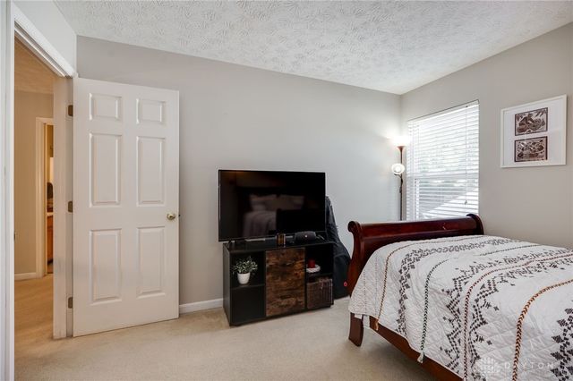 4330 Coach Light Trail, Dayton, OH 45424