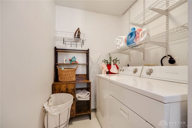 4330 Coach Light Trail, Dayton, OH 45424