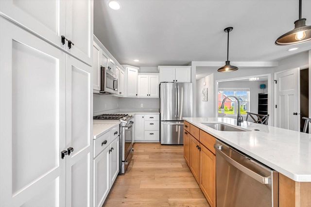 2007 Waterfall WAY, Madison, WI 53718
