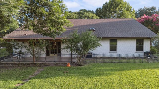 1308 Clubhouse Court, Mansfield, TX 76063