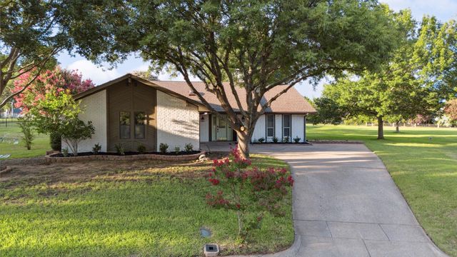 1308 Clubhouse Court, Mansfield, TX 76063