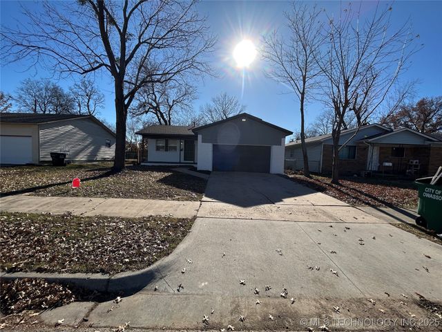 308 W 3rd Street, Owasso, OK 74055