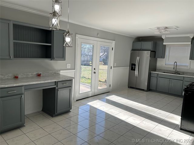 308 W 3rd Street, Owasso, OK 74055