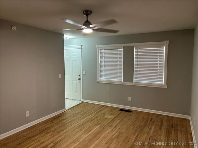 308 W 3rd Street, Owasso, OK 74055