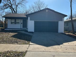 308 W 3rd Street, Owasso, OK 74055